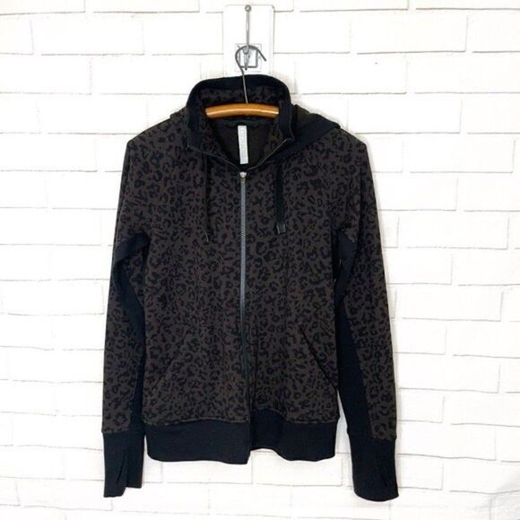 2 for $30 ATHLETA Triumph Black Leopard Print Hoodie - Picture 4 of 13